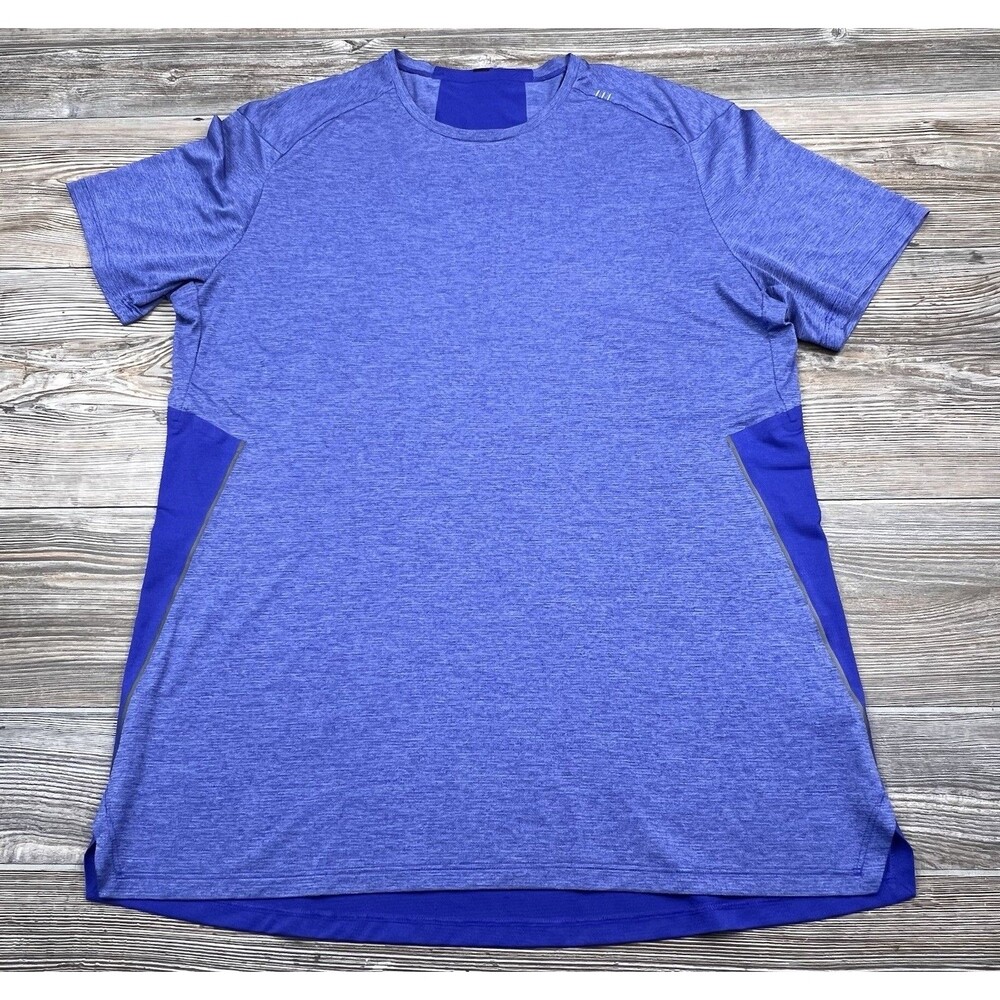 Lululemon Mens L T-Shirt‎ Short Sleeve 2-Tone Blue Athletic Athleisure Work-Out